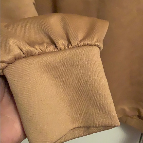 Gold Cropped Turtleneck 💛 - Picture 5 of 5